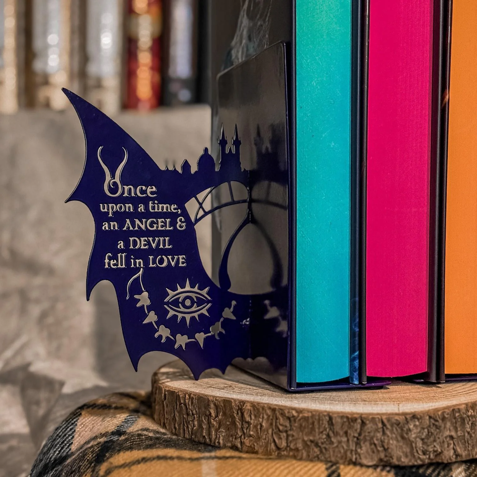 Daughter of Smoke and Bone Metal Bookends - Image 2