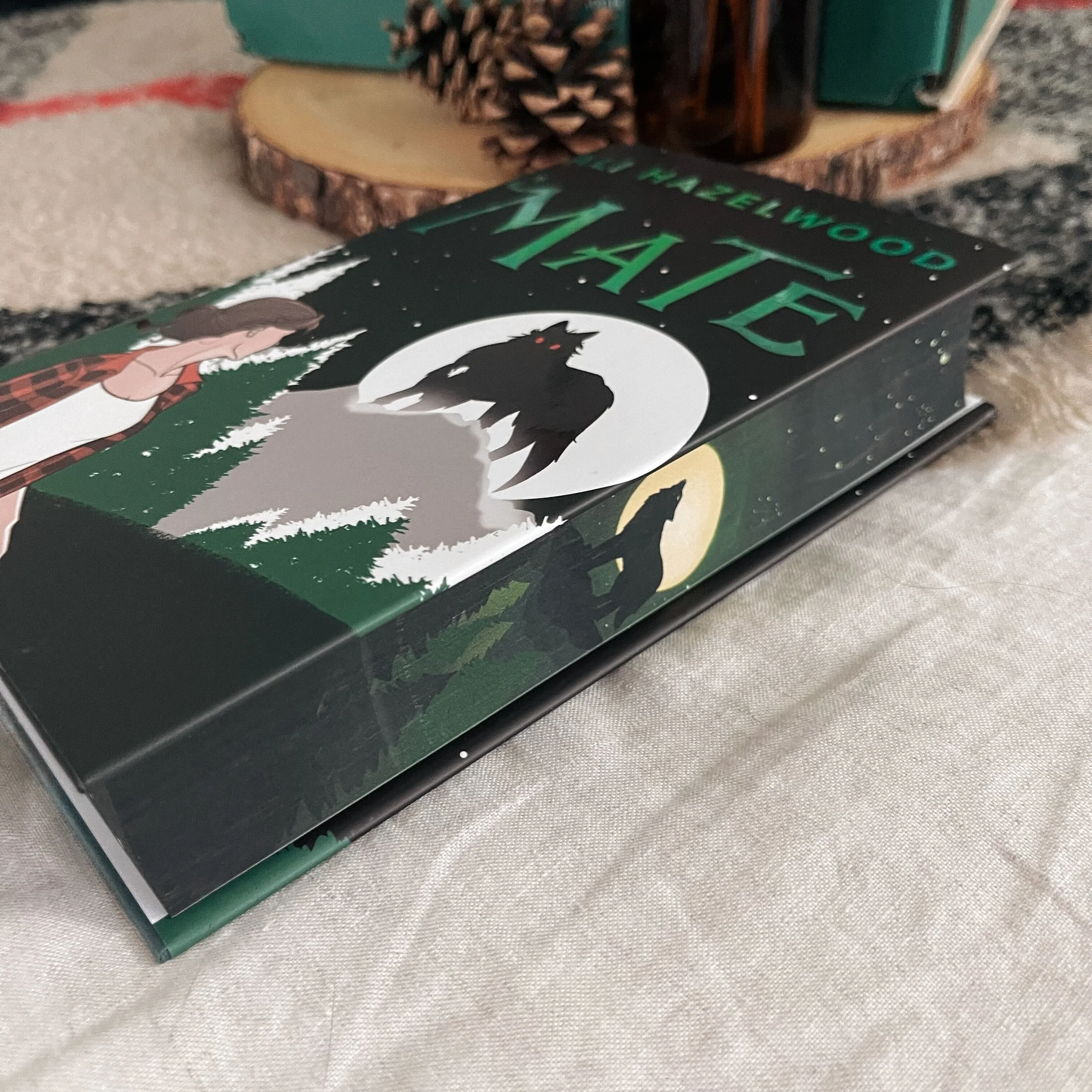 Mate by Ali Hazelwood (Afterlight Exclusive) - Image 4