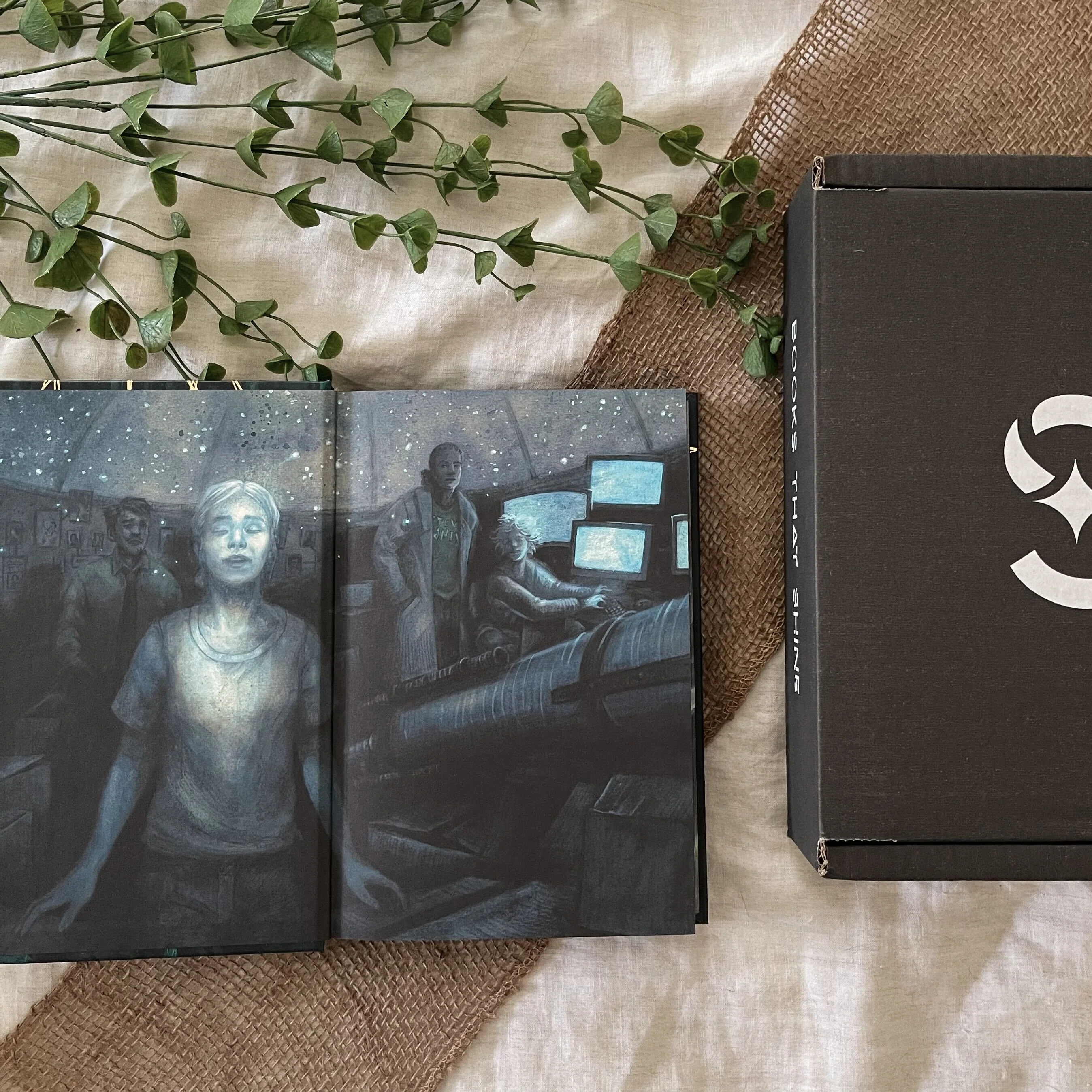 Overgrowth by Mira Grant (Starbright May 2025 Exclusive) - Image 3