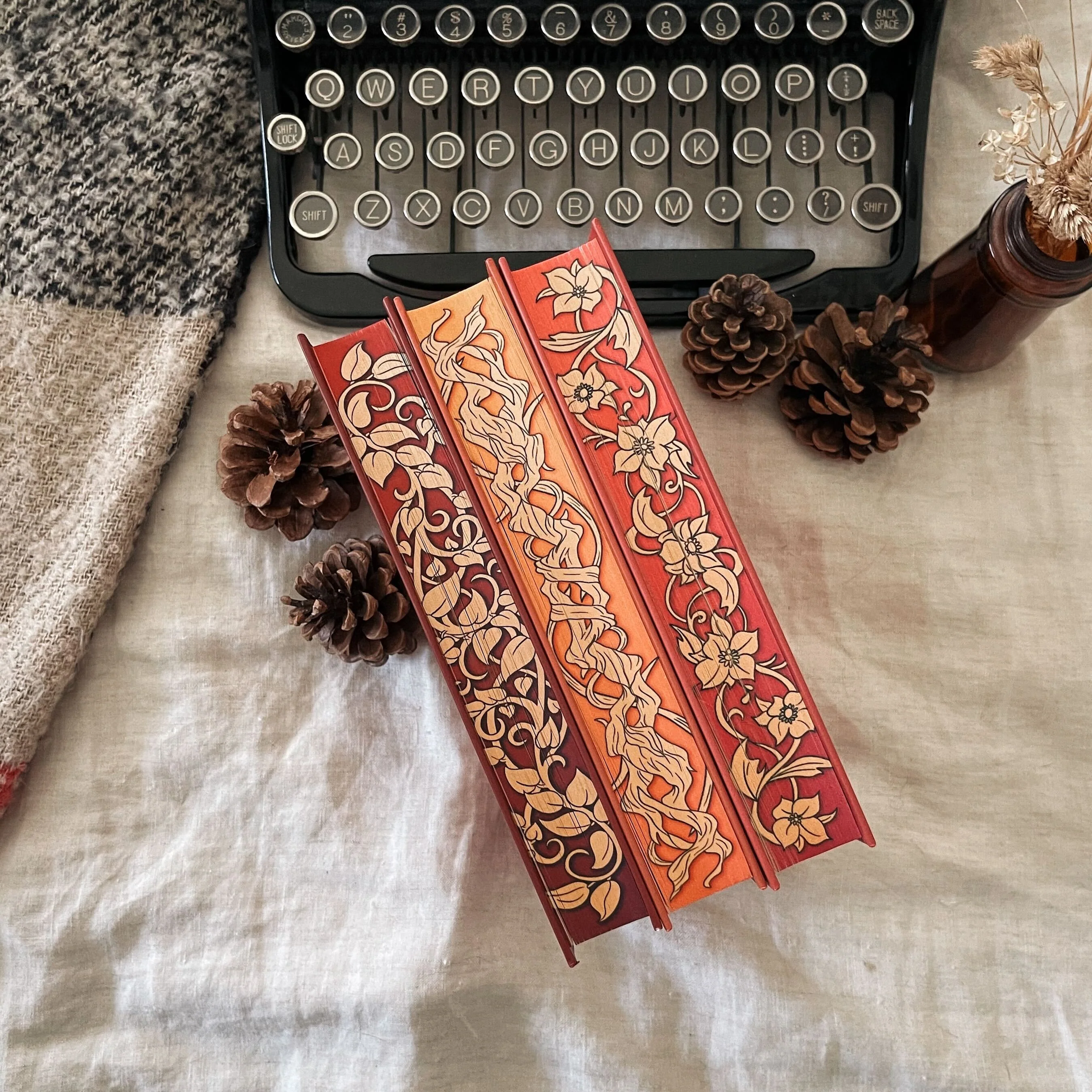Wilmot Sisters set by Chloe Liese (Afterlight Exclusive) - Image 4